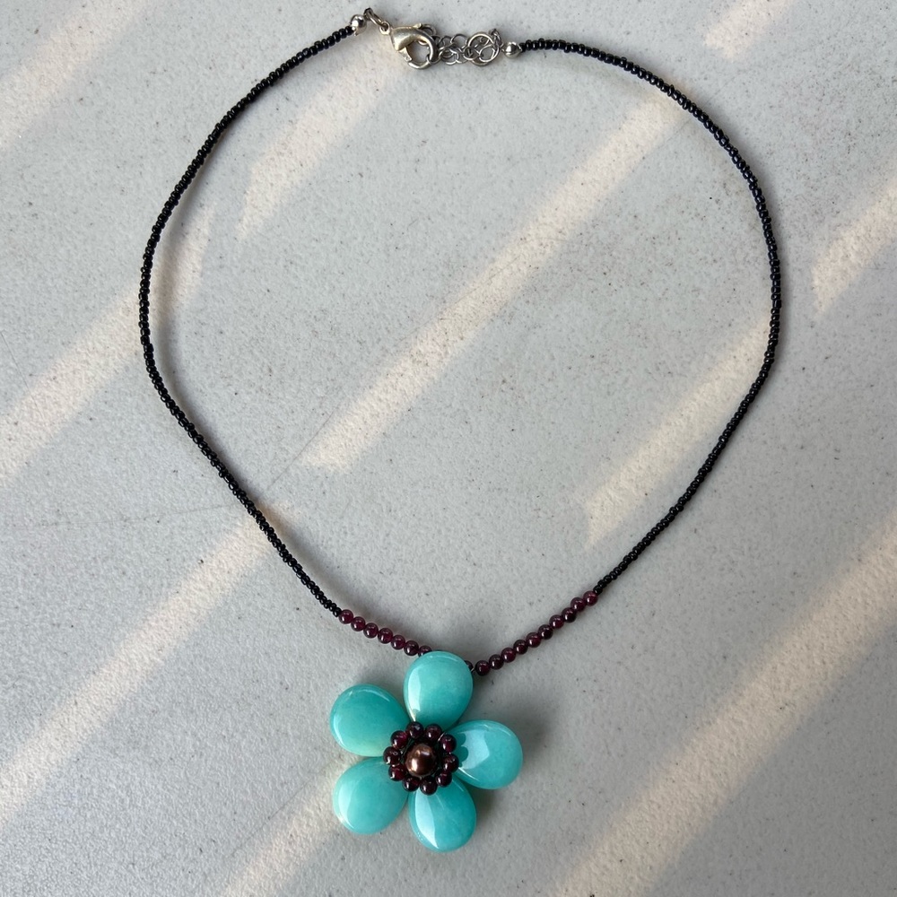 Artsy Flower Necklace